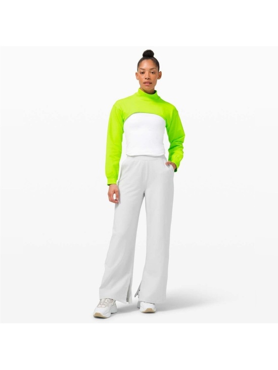 lululemon athletica Tops - Lululemon LA Super Crop Mockneck Sz 6